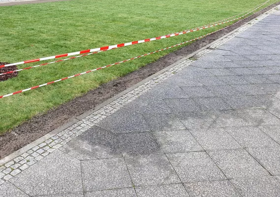 Bild: A-Z Garten- und Landschaftspflege GmbH - Flächenentwässerung und Pflasterarbeiten