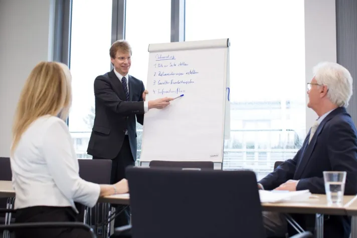 Kratzer Personalberatung: Nie wieder offene Stellen! Bild: Kratzer Personalberatung: Nie wieder offene Stellen!
