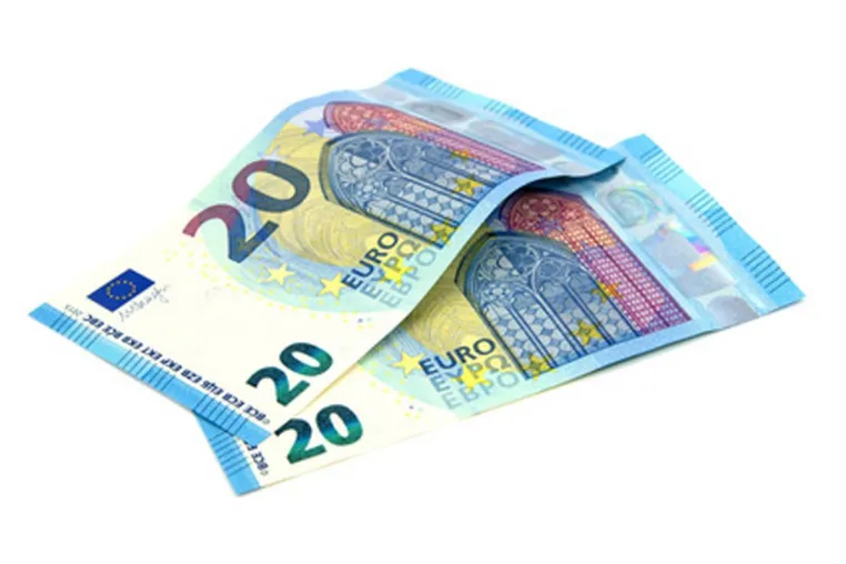 Selbsthilfe ist die beste Hilfe. So kann jeder sofort Hunderte Euros sparen Bild: Selbsthilfe ist die beste Hilfe. So kann jeder sofort Hunderte Euros sparen