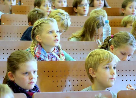 Bild: KinderUni Lichtenberg öffnet im November wieder ihre Hörsaaltüren