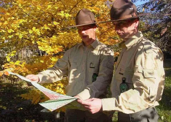 Bild: Hirschbrunft-Erlebnis im Harz - Herbstliche Veranstaltungen rund um die „Könige des Waldes“