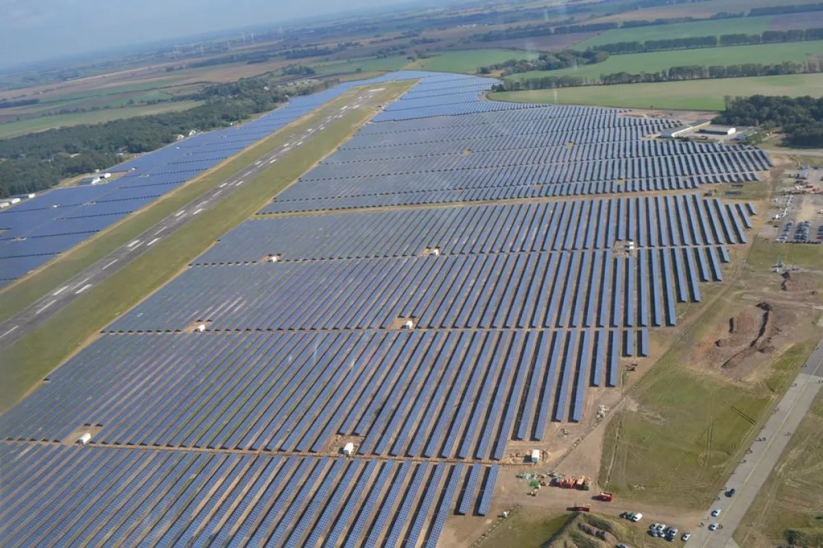 20MW Solarpark Neuhardenberg errichtet durch bicsolar
