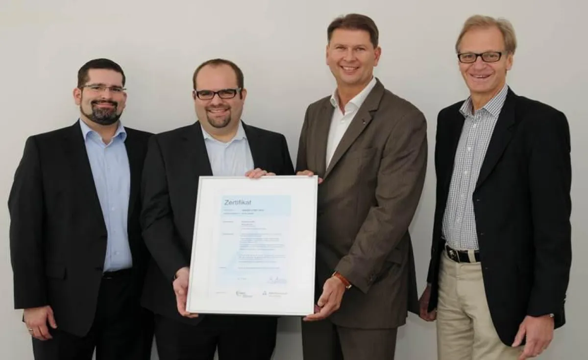 T. Weiß (TeamFON), M. Weiß (Teamware), R. Freude (TÜV Rheinland), Dr. T. Kupec (Teamware/TeamFON)