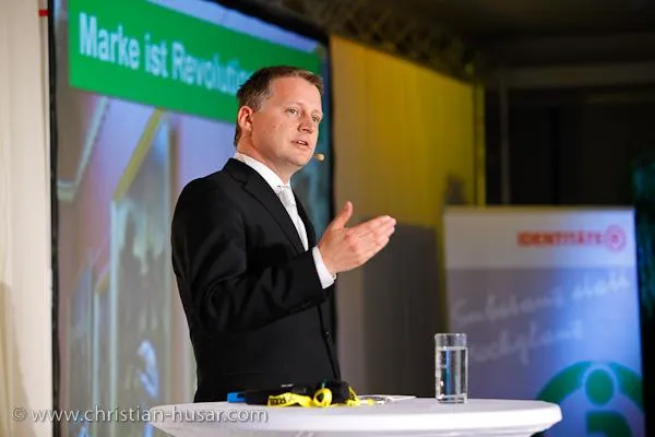 Bild: Praxiskongress IDENTITAT09 mit über 120 teilnehmenden „Identitätern“