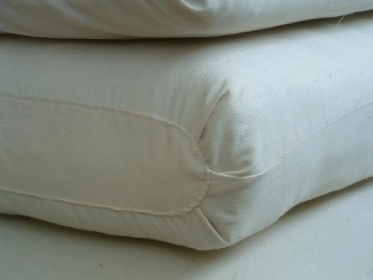 Die Matracis wir mit der Hand zu genäht.