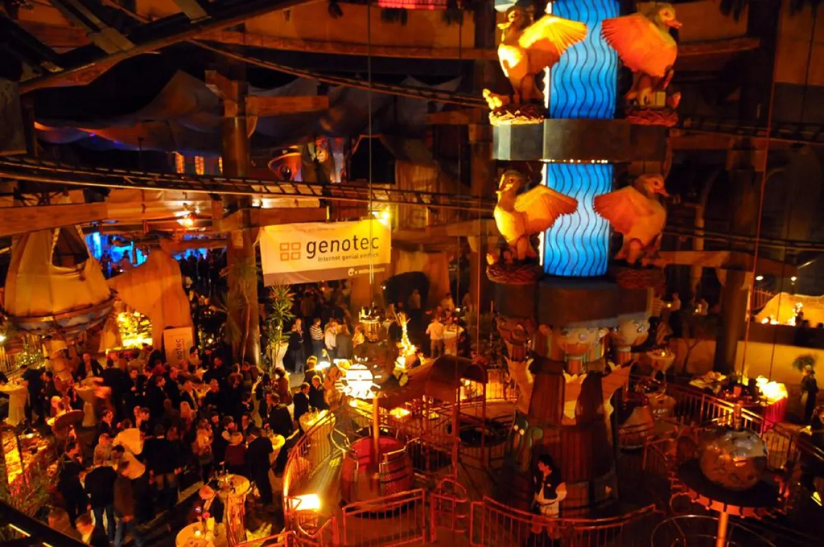 Der 5. Online-Stammtisch Köln fand im Rahmen des WebhostingDays 2010 im Phantasialand statt.