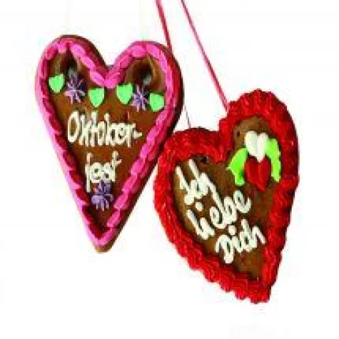 Bild: Zünftiges Wies’n Flair im Alpenhof