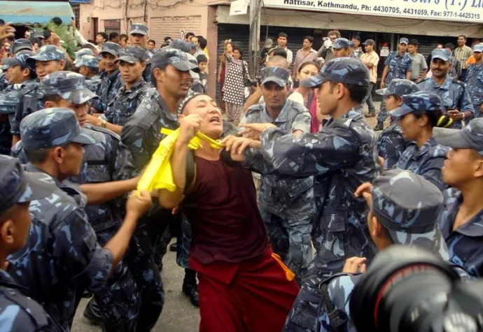 Wikileaks: China bezahlt Nepal für die Festnahme tibetischer Flüchtlinge Bild: Wikileaks: China bezahlt Nepal für die Festnahme tibetischer Flüchtlinge