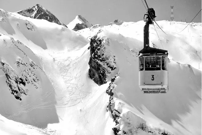 40 Jahre Kitzsteinhorn: Gletscherskigebiet als Tourismusmagnet / Neue Dimensionen: Innovation für Skifans, Sonnenanbeter und Bergfreunde Bild: 40 Jahre Kitzsteinhorn: Gletscherskigebiet als Tourismusmagnet / Neue Dimensionen: Innovation für Skifans, Sonnenanbeter und Bergfreunde