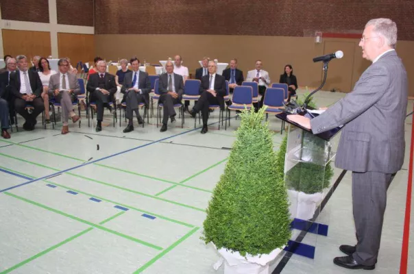 Bild: Jubiläum der Industriemeisterschule Troisdorf