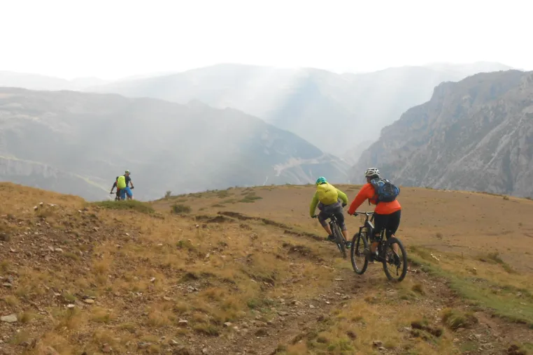 Bild: Das letzte Abenteuer Europas - Auf unberührten MTB-Trails durch Kosovo und Albanien