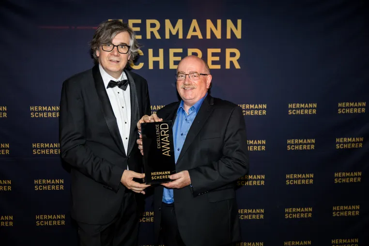 Jeder verdient seine passende Stelle! damit gewann Jörg Schildknecht beim 11. Internationalen Speaker Slam Bild: Jeder verdient seine passende Stelle! damit gewann Jörg Schildknecht beim 11. Internationalen Speaker Slam