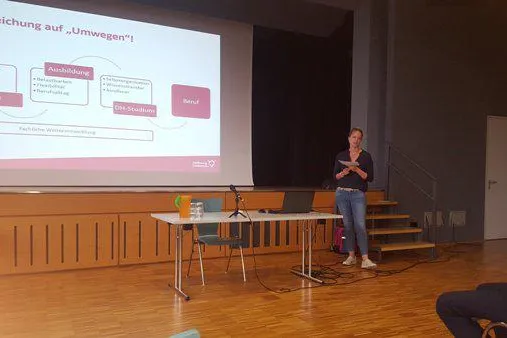 Bild: Stiftung Liebenau stellt sich im Montfortgymnasium vor