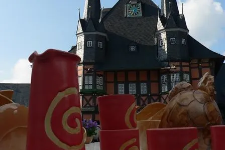 Bild: 20. Mitteldeutscher Töpfermarkt verschönerte mit seiner Kunst die Pfingsttage