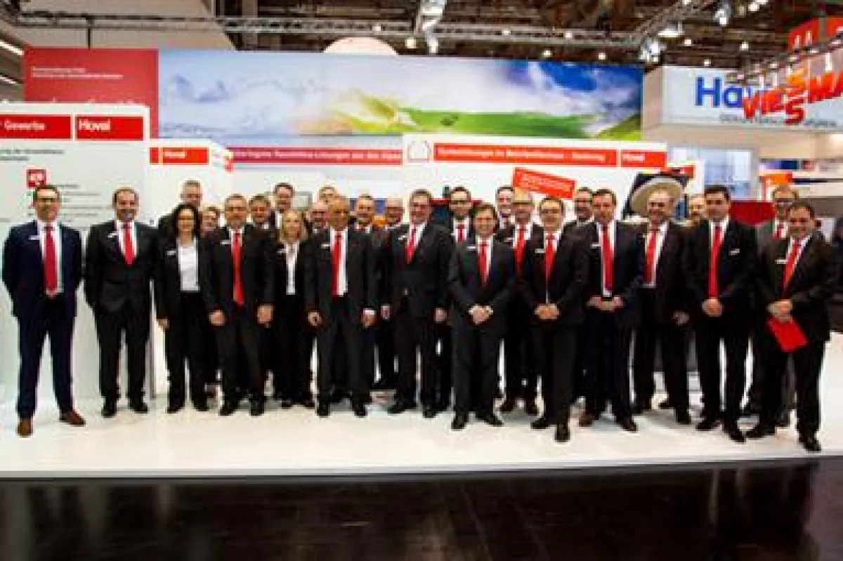 Das Hoval Deutschland Team auf der IFH/Intherm