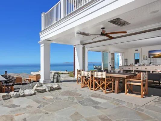 Bild: Deckenventilatoren speziell für den Aussenbereich