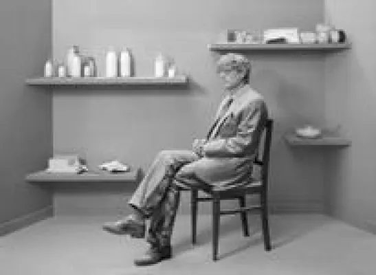 Bild: Pieter Laurens Mol 'FORTY-FIVE FEATHERS FALLEN ON A FIELD'