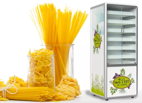 Nudeln und Teigwaren trocknen mit HerbERT. Bild: Nudeln und Teigwaren trocknen mit HerbERT.