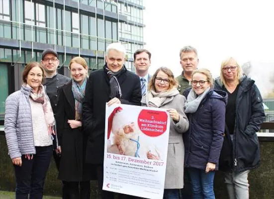 Bild: Uriges Weihnachtsdorf am Klinikum Lüdenscheid geht in die zweite Runde