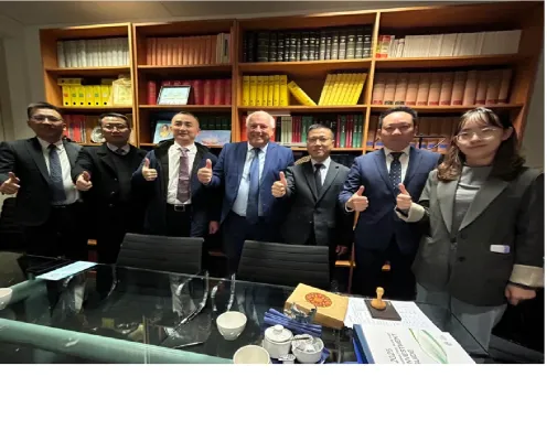 Chinas „Hawaii“ Hainan in Deutschland: Schiedsverfahren auch ad hoc Bild: Chinas „Hawaii“ Hainan in Deutschland: Schiedsverfahren auch ad hoc