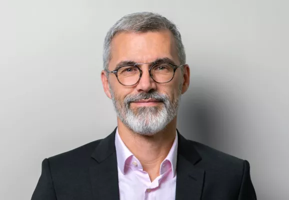 Für Hotelwäschereien wird die Lage immer dramatischer und das Personal rennt davon Bild: Für Hotelwäschereien wird die Lage immer dramatischer und das Personal rennt davon