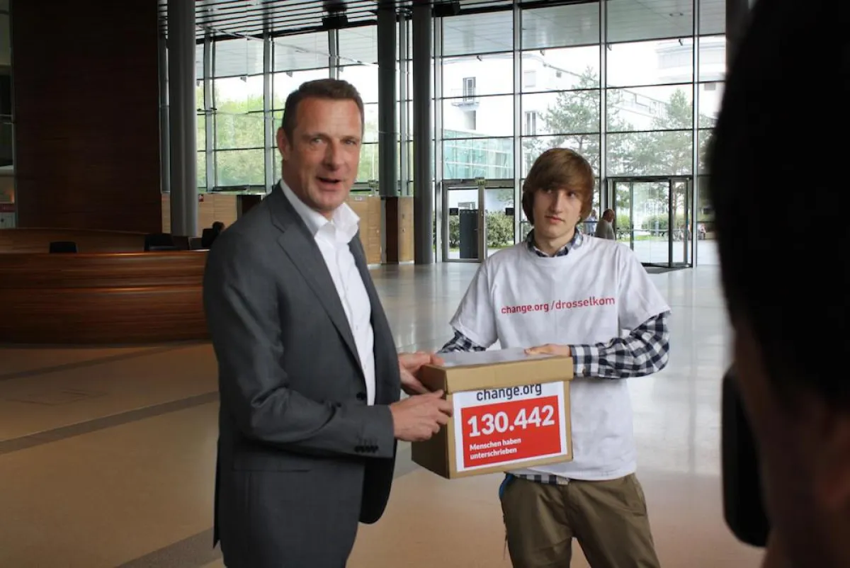 Malte Götz (18) nach dem Termin mit Telekom-Chef van Damme am 2. Mai