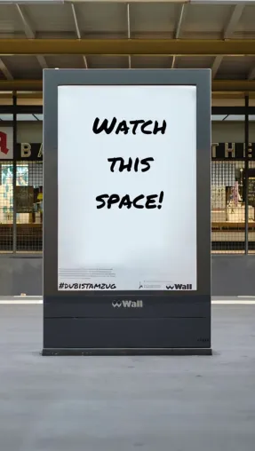 Bild: DU BIST AM ZUG - Plakate Jagd kann beginnen! Berliner*innen verwandeln ihre Stadt wieder in eine Galerie 
