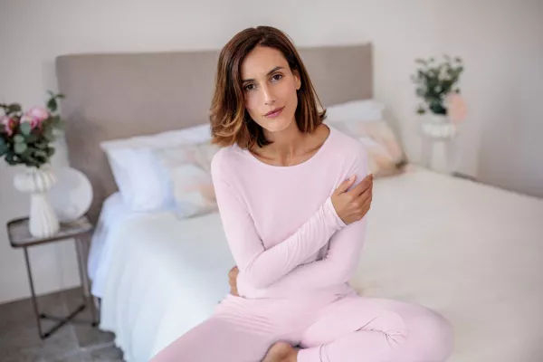 Dagsmejan präsentiert funktionale Nachtwäsche für heiße Nächte & erholsamen Schlaf Bild: Dagsmejan präsentiert funktionale Nachtwäsche für heiße Nächte & erholsamen Schlaf