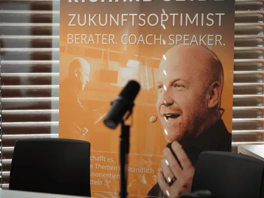 Bild: Klaudia Dussa-Zieger spricht im Podcast über die Arbeit des ISTQB