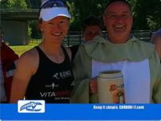 Bild: Carboo4U Athletin Ulrike Schwalbe siegt mit deutlichem Vorsprung beim Mönchshof-Triathlon Trebgast 2009