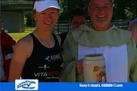 Bild: Carboo4U Athletin Ulrike Schwalbe siegt mit deutlichem Vorsprung beim Mönchshof-Triathlon Trebgast 2009