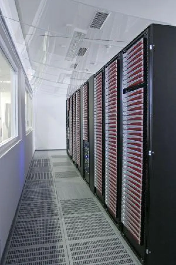 Hercules, der grüne Supercomputer, besteht aus 272 Standard-Servern von Dell. (Quelle: Fraunhofer ITWM)