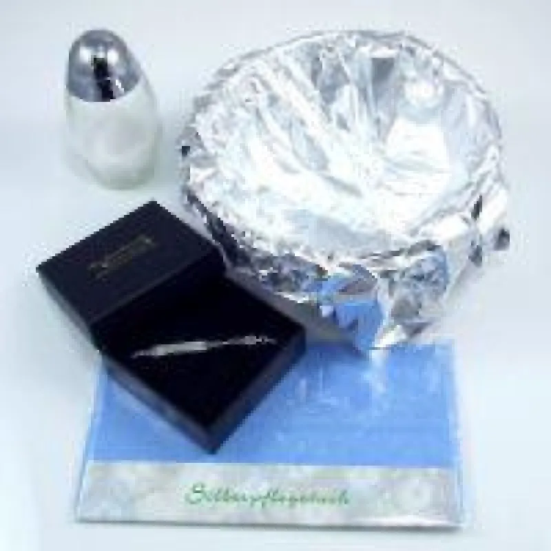 Die richtige Reinigung und Pflege von Kinderschmuck aus Silber und Gold