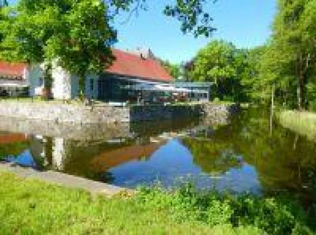 Bild: Den Sommer genießen im Wasserschloss Mellenthin