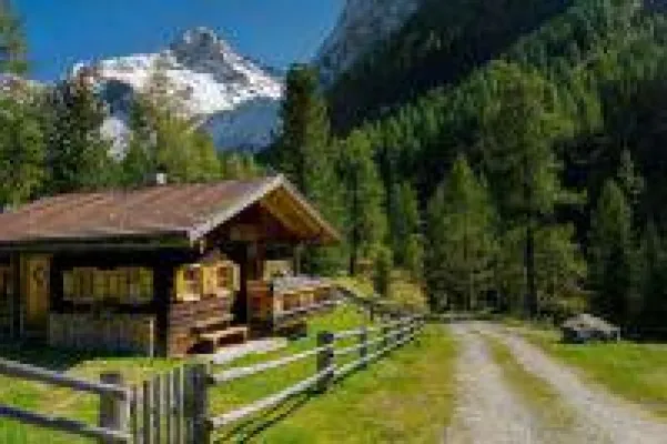 Bild: Wie sich Heidi, Alm-Öhi und sogar der Geißenpeter ihre Wohnträume erfüllen können