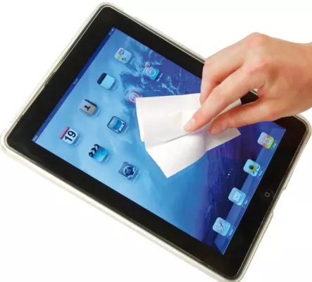 Bild: Reinigen, aber richtig. Mit „Wet & Dry Cleaning Tissues“ von Elecom