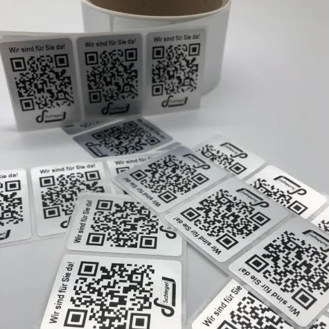 Bild: Wie Service-QR-Code Etiketten Ihren Kundenservice im Maschinenbau revolutionieren!