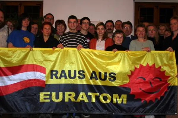 Bild: atomstopp - Kampagne "Österreich - RAUS aus EURATOM" hat enormen Zulauf