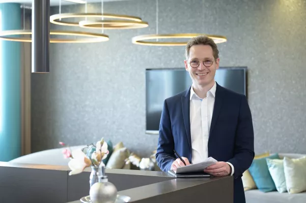 Bild: Arbeitgeber atmen auf: Rechtsanwalt Jan Meyer siegt erneut über Kununu
