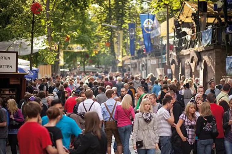 Ein Prosit der Gemütlichkeit - Auf den Spuren Erlanger Bierbraukunst Bild: Ein Prosit der Gemütlichkeit - Auf den Spuren Erlanger Bierbraukunst