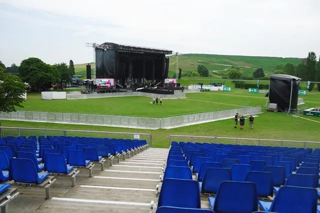 eps mit Unheilig auf Open-Air-Tour Bild: eps mit Unheilig auf Open-Air-Tour