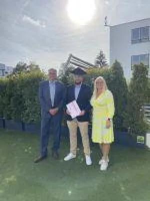 Bild: Übergabe der Wäscherei Diener an die 3. Generation: Nicolai Diener übernimmt Standortleitung in Pfaffenheck