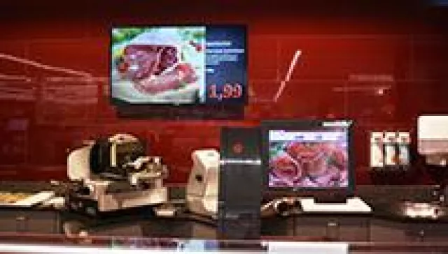 Bild: Digitale Verkaufsförderung an der Bedientheke