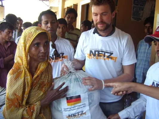 Bild: Bangladesch: Deutscher Helfer berichtet vom Katastrophen-Einsatz - Nahrungsmittel für 100.000 Menschen