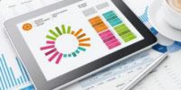 Bild: Experten von TGOA bewerten neues PIM-System infuniq V3