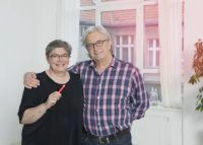 Bild: Der Rotstift für mehr Plus: Einen Finanzcheck einfach selber machen