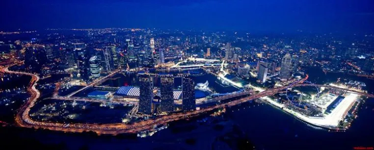 Bild: Der Große Preis von Singapur: Das Nacht-Rennen der Königsklasse