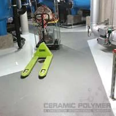 Bild: Bodensysteme der Ceramic Polymer GmbH für Technikraum im „Tropical Islands“