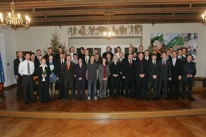 Bild: Absolventen des Fachbereichs Automatisierung und Informatik der Hochschule Harz fit für das Berufsleben