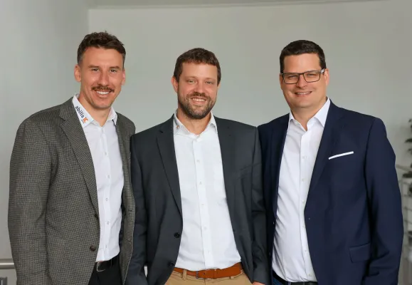 Bild: Aus Tradition in die Zukunft: Langjährige Führungskräfte übernehmen die abilis Gruppe